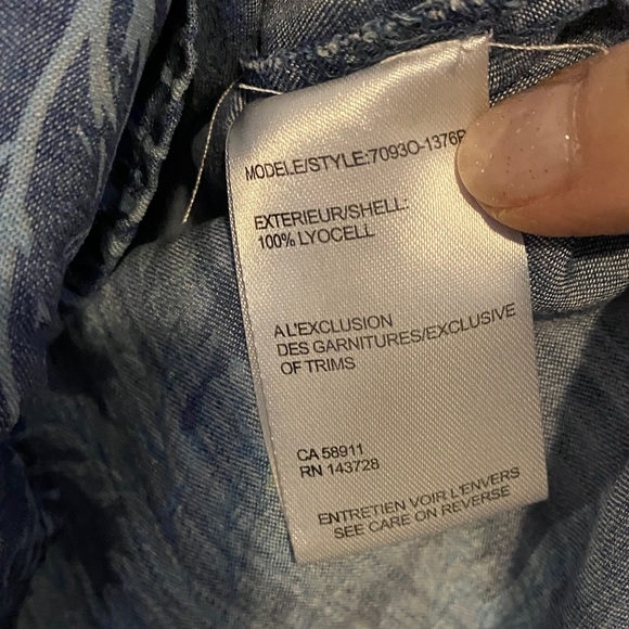 Blue Leaf Print Women's Top - Picture 4 of 7